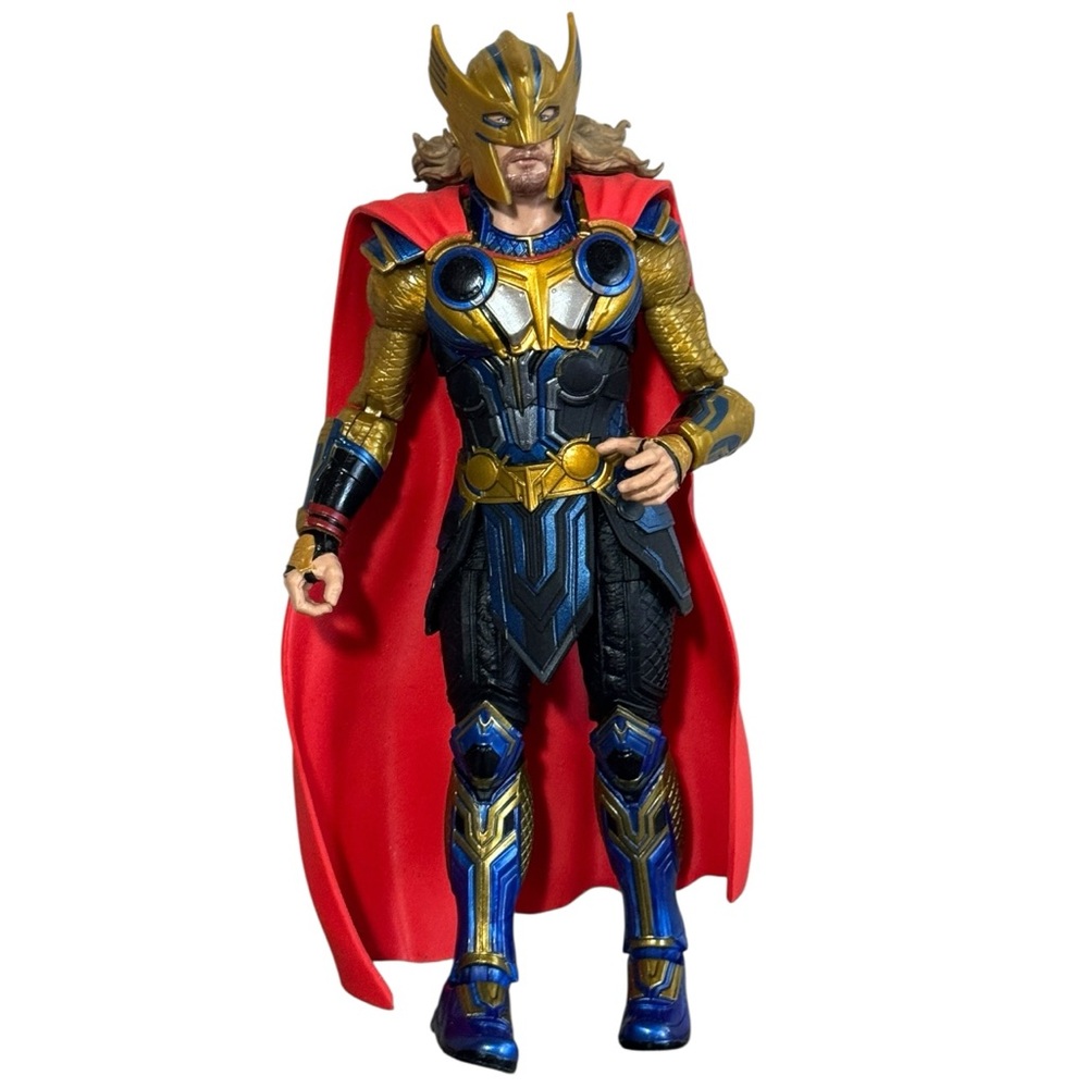 Hasbro Marvel Legends Series Thor: Love and Thunder Thor 6-inch